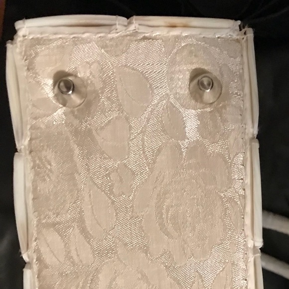 Large Mother of pearl handbag - Picture 7 of 8